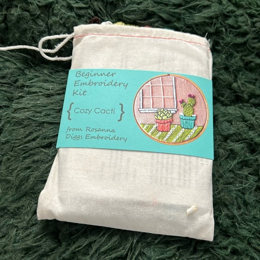 Cozy Cacti Handmade Embroidery Kit. 🪡